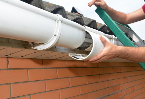 Gutter Seam Repair in Niles