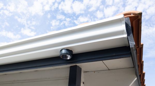 Seamless Gutters Installation in Niles